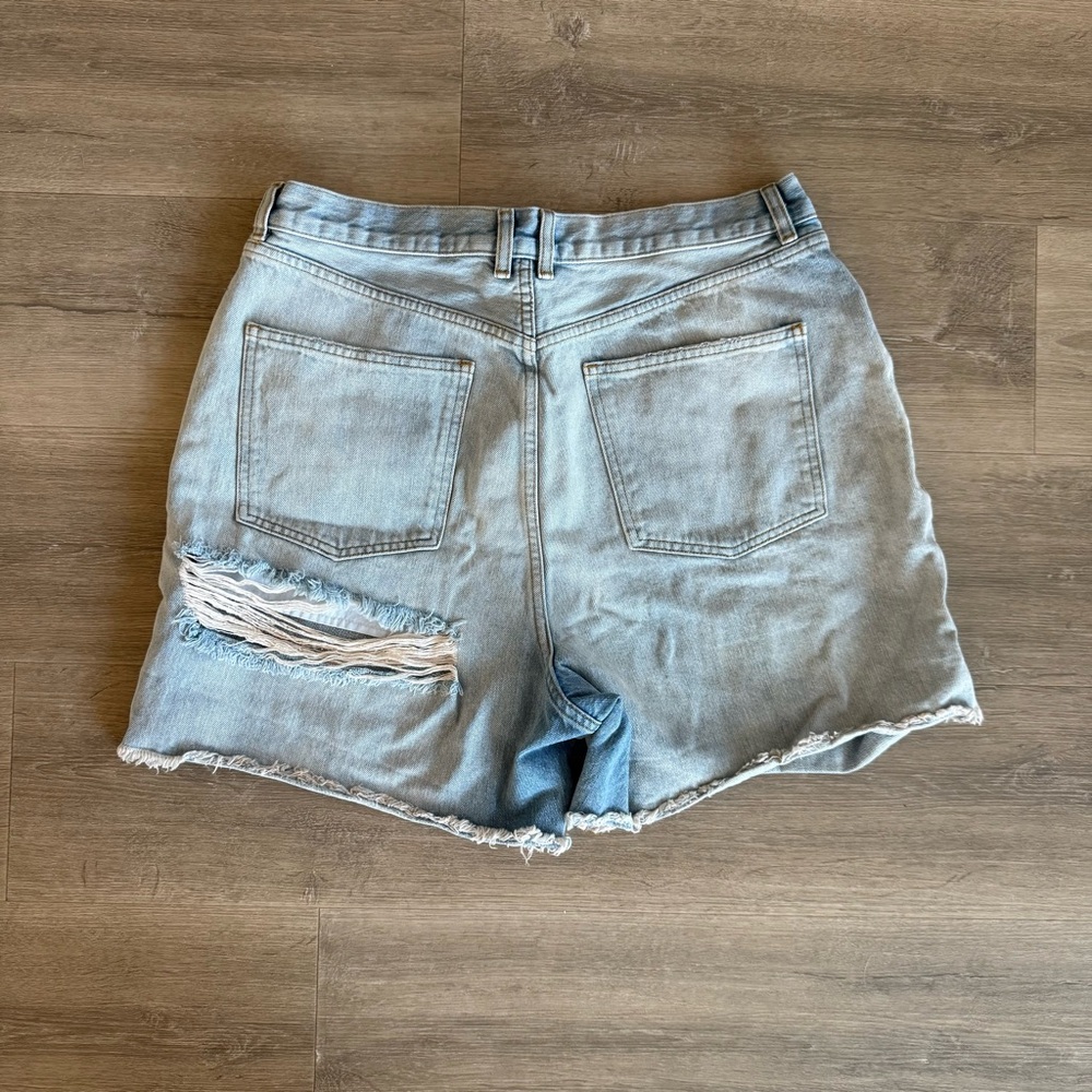ASOS Denim Shorts - Picture 3 of 4